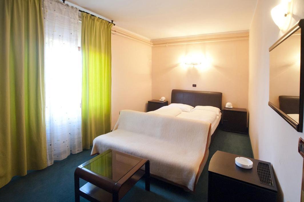 Hotel Zephyr - Plovanija Buje Pokoj fotografie